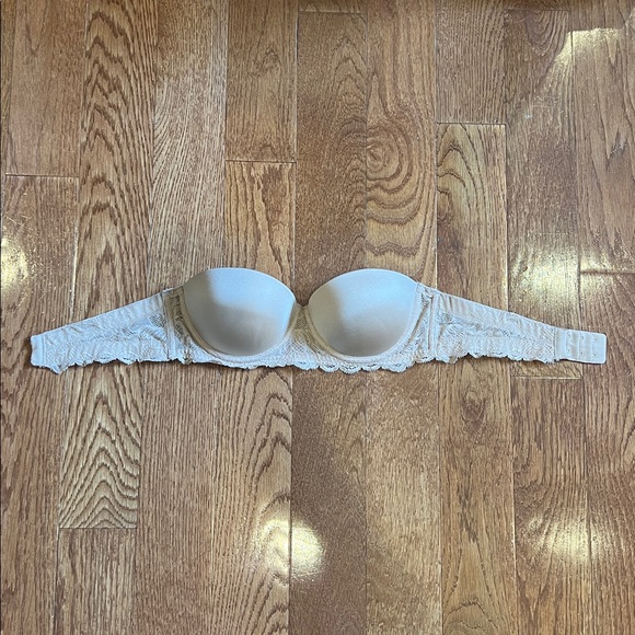 Calvin Klein 32B strapless push up bra with lace detail QF1437 - Picture 1 of 8